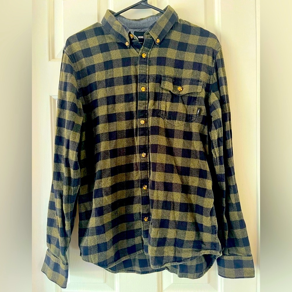 Vans off the wall mens sz M black and green plaid button down long sleeve shirt